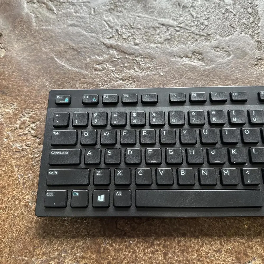 Dell Wired USB Keyboard KB216t MFG December 2018